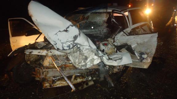 Два человека пострадали в Красногвардейском районе в тройном ДТП с грузовым автомобилем