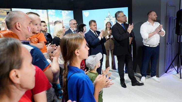 Губернатор Владимиров открыл в Ставрополе выставку «Россия будущего»