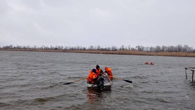 Тело утонувшего рыбака нашли на Ставрополье