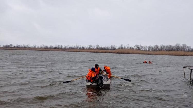 Тело утонувшего рыбака нашли на Ставрополье