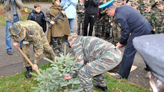 Новую аллею заложили кадеты-ермоловцы в Ставрополе