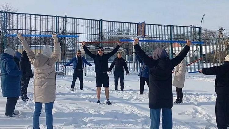 Новые спортплощадки в Кочубеевском округе Ставрополья задействованы в любую погоду