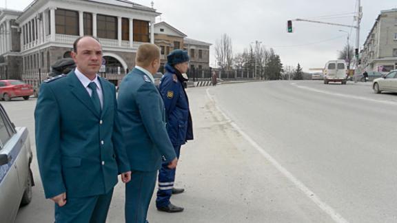 На вокзале в Ессентуках налоговики и судебные приставы провели рейд