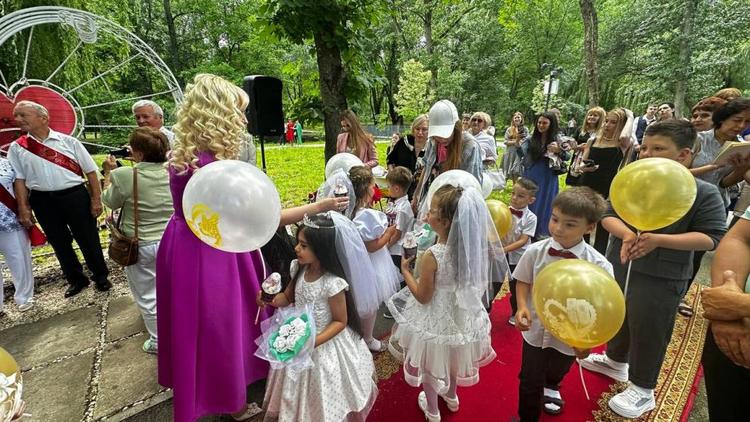 «Единая Россия» приняла участие в Больших семейных выходных