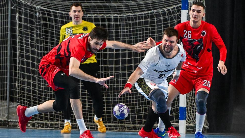 Гандболисты «Виктора» на уральском паркете уступили «Пермским медведям»