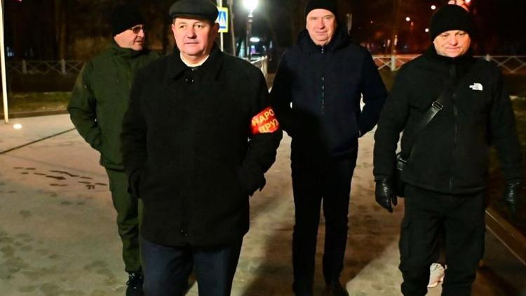 Глава Будённовского округа принял участие в патрулировании с народной дружиной