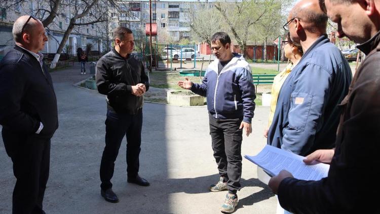 Партийный десант Советского округа Ставрополья следит за качеством работ на объектах 