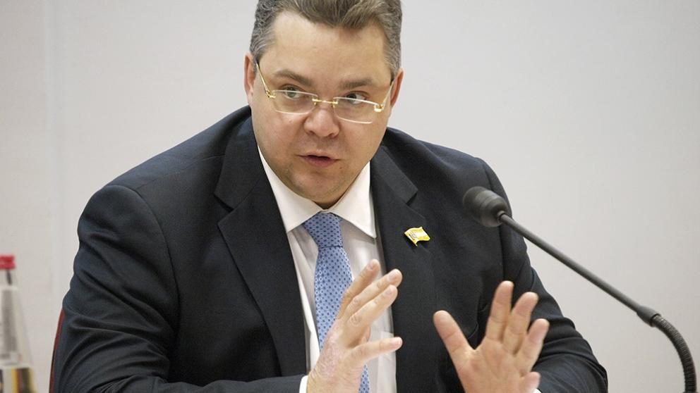 Владимир Владимиров занял десятую строчку в рейтинге информационной открытости глав субъектов РФ в январе 2014 года