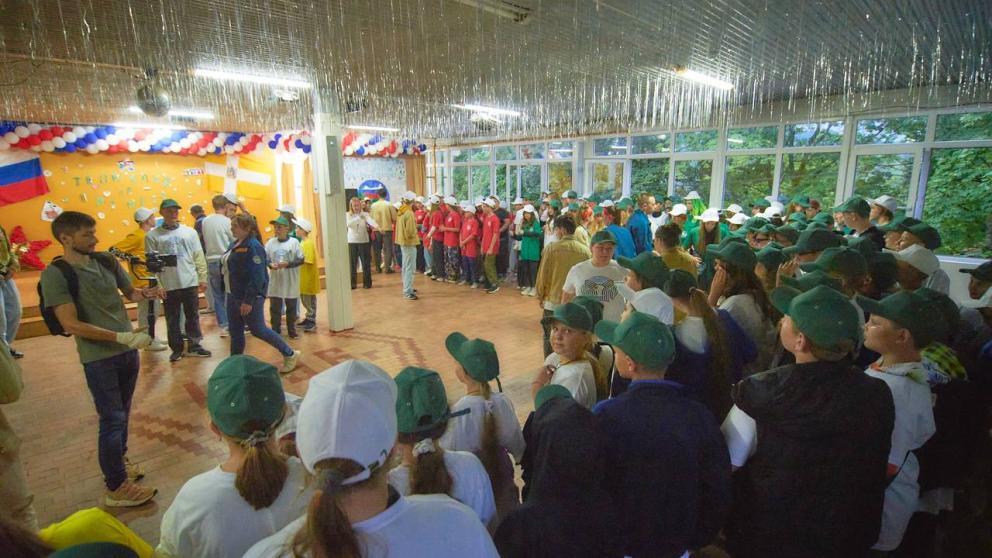 Более 80 школьников из Запорожья прибыли на отдых в экопарк Кисловодска