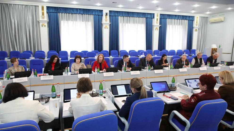 Депутаты Ставрополья оценили эффективность бюджетных трат на социальную сферу