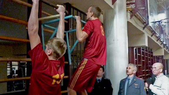 В Кисловодске прошли соревнования школ в военно-спортивном конкурсе «А ну-ка, парни!»