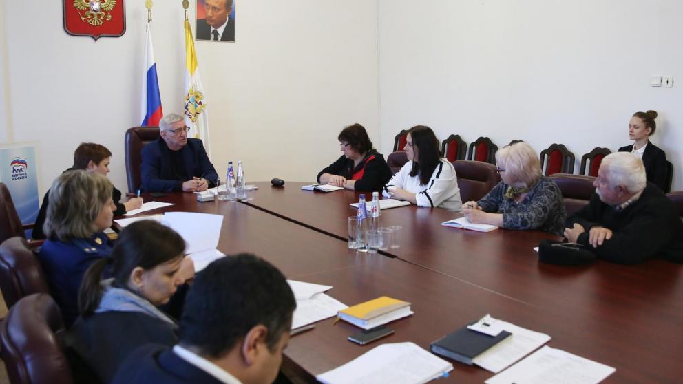 Андрей Джатдоев обсудил с жителями Ставрополя проблемы города