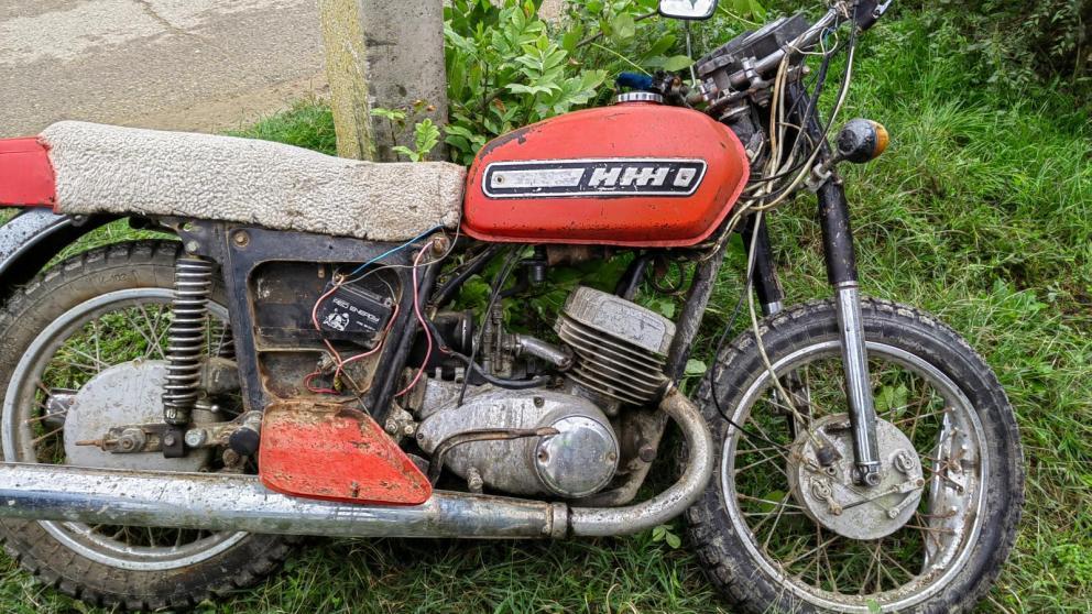 Пьяный водитель мотоцикла въехал в столб в Труновском округе Ставрополья