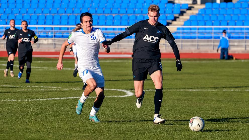 Ставропольские динамовцы отобрали очки у фаворита футбольного первенства