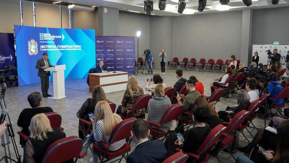 Глава Ставрополья: Государство должно взять на себя контроль за оборотом агрохимикатов