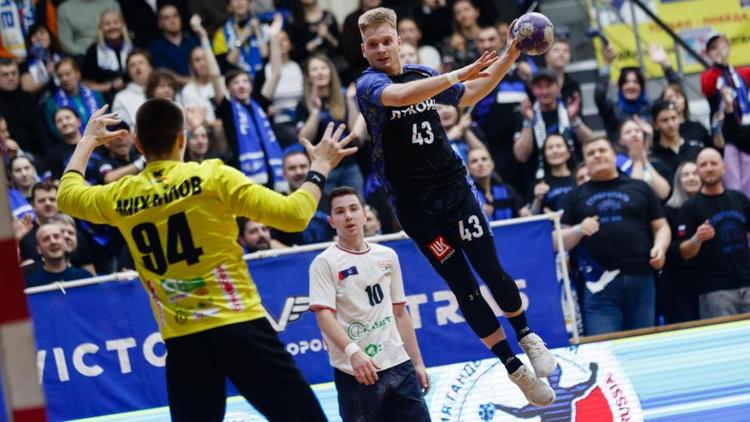 Гандболисты «Виктора» в Ставрополе уступили гостям из Волгограда