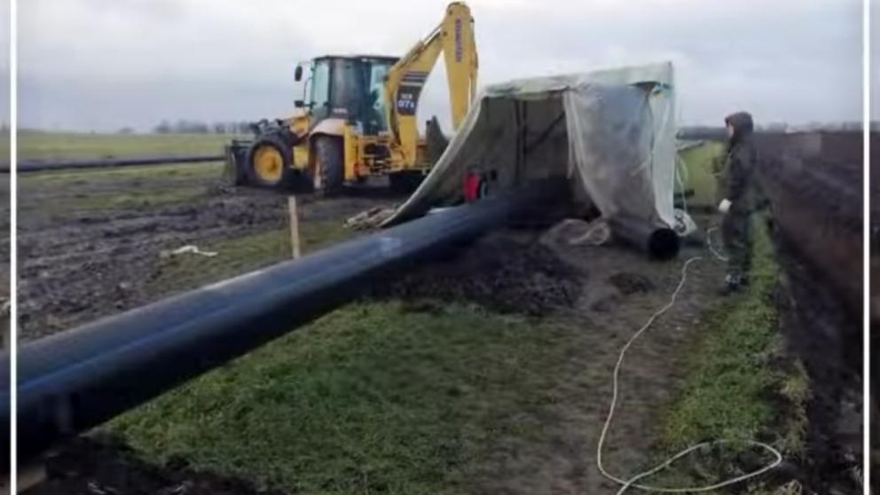 Владимир Владимиров показал процесс прокладки труб водовода «Восточный»