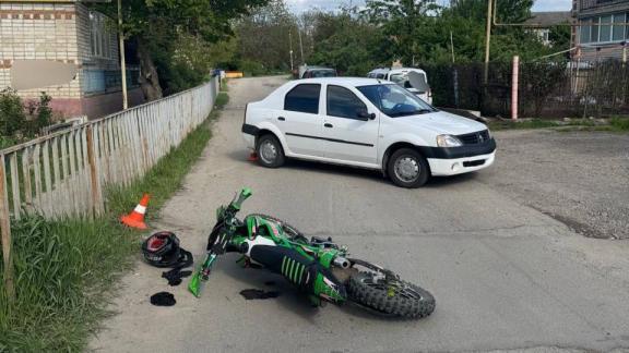 В Изобильном машина сбила 12-летнего мальчика на мотоцикле