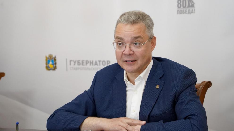 Губернатор Владимиров поручил привлечь самолёт Росгидромета для будущего урожая