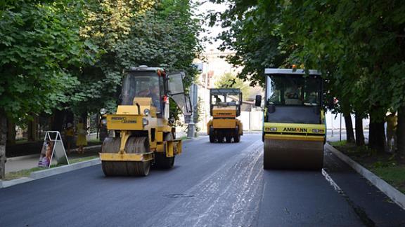 На время ремонта в Зеленокумске полностью перекрыта улица Советская: жители жалуются