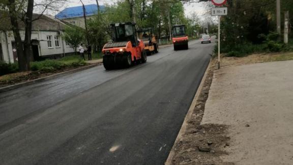 В Георгиевском округе ремонтируют шесть дорожных участков