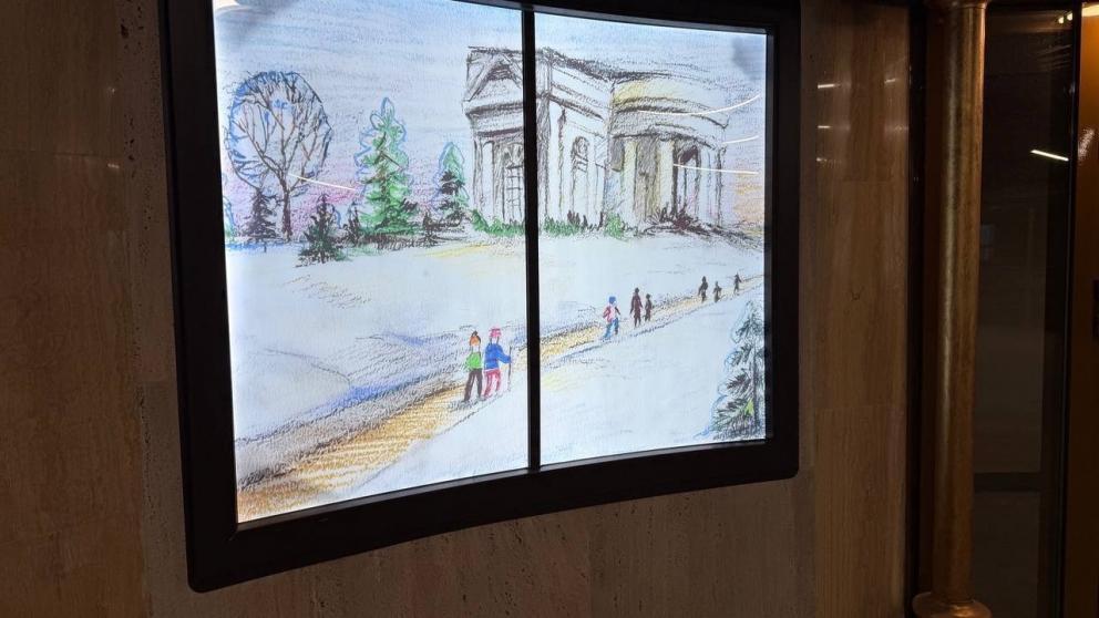 В подземных переходах Кисловодска открылась зимняя арт-галерея детских работ