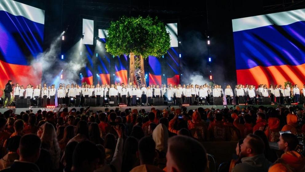 Куратор делегации Студвесны из Смоленска мотивирует ребят на победы в Ставрополе