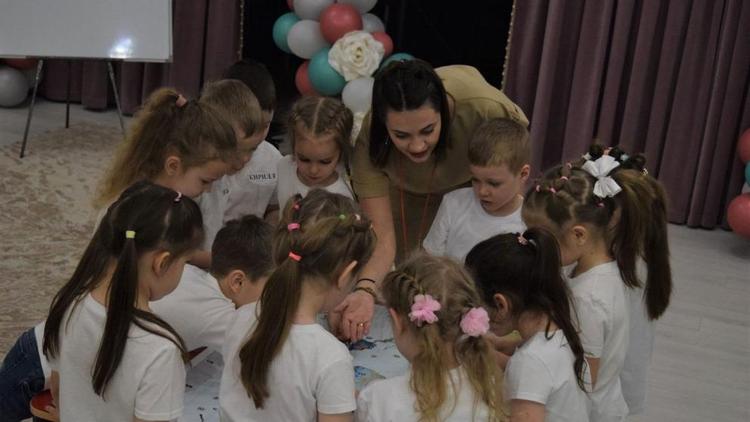 Сельские школы Ставрополья примут на работу 29 земских учителей 