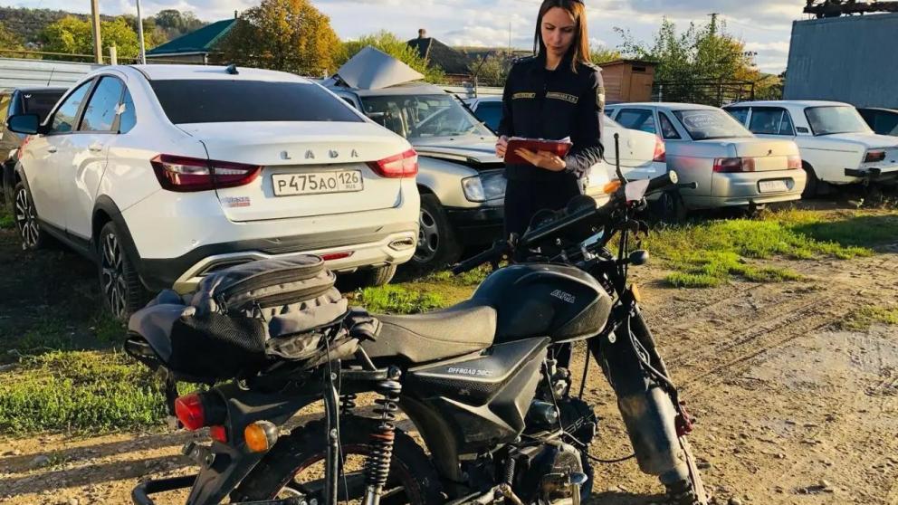 В Светлограде у осуждённого за пьяную езду конфисковали мопед