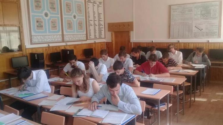 В железноводском техникуме будут обучать ювелирному делу и росписи по тканям