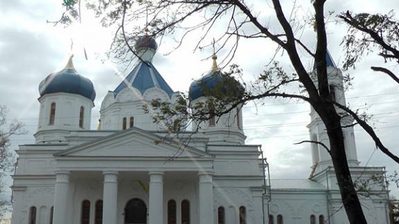 Каменный храм постройки 1843 года обрел исконный вид в селе Труновском