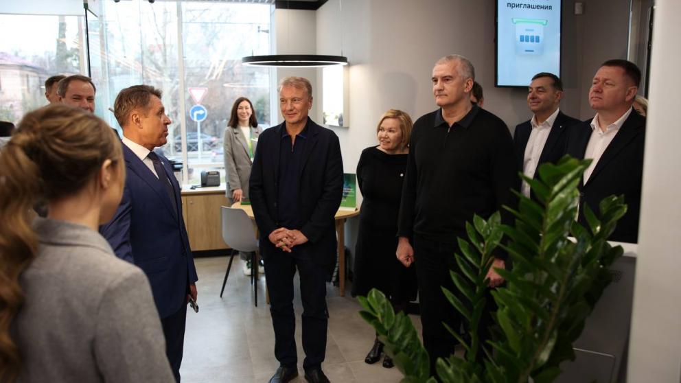 Сбер открыл головное отделение банка в Крыму