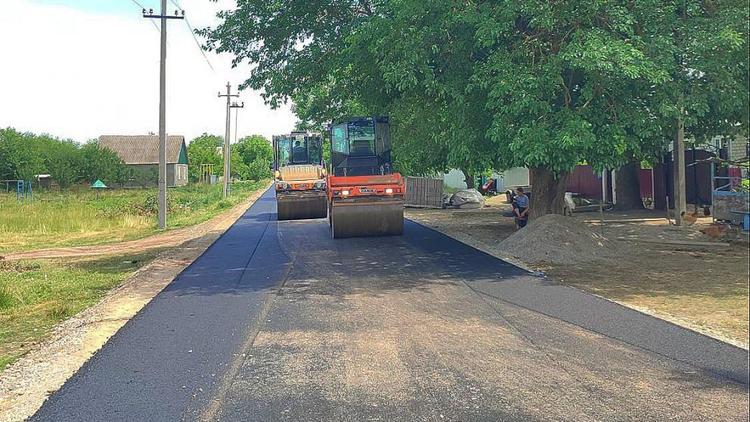 Более 25 километров дорог отремонтируют в Новоселицком округе