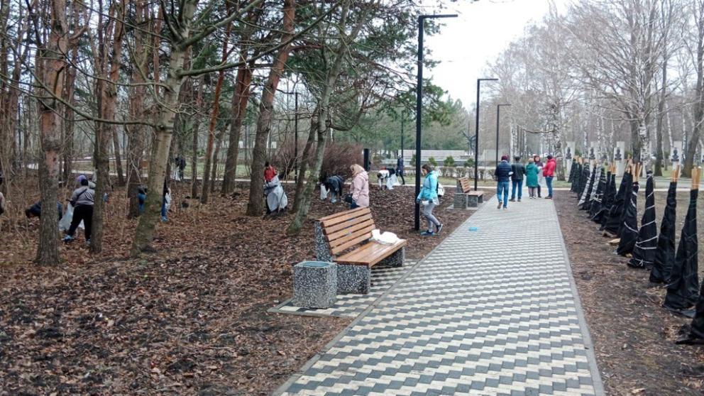 Около 30 тысяч человек вышли на первые в этом году субботники в Ставрополе