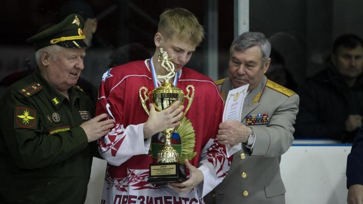 Юношеский хоккейный турнир в Ставрополе посвятили Дню защитника Отечества