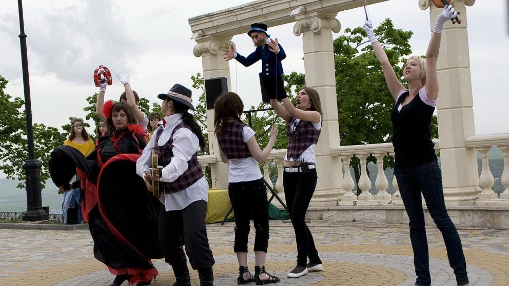 Стартовал фестиваль-конкурс уличных театров «Неизвестный Пятигорск»