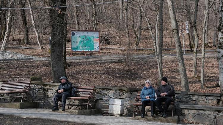 В Железноводске перекрыли терренкуры Курортного парка из-за ветра