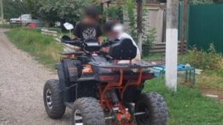 На Ставрополье автоинспекторы пресекли поездку подростков на квадроцикле