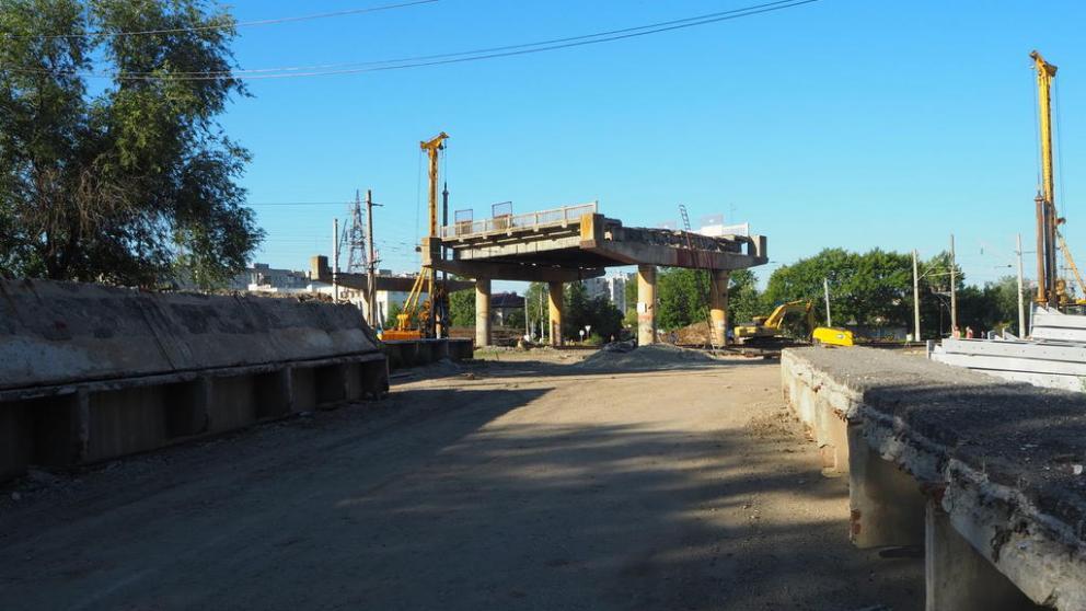 В Невинномысске капитальный ремонт путепровода уже приблизился к «экватору»