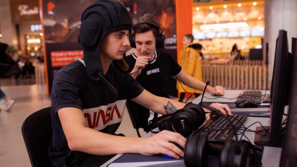 Тысячи километров на танках за секунды: команды Сибири и Юга сразятся в онлайн-турнире «Ростелекома»