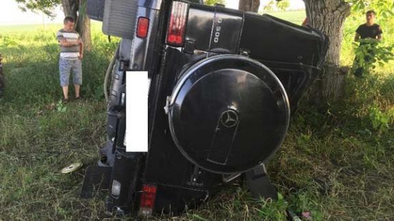 Превышение скорости стоило жизни пассажиру «Мерседеса», еще три человека госпитализированы