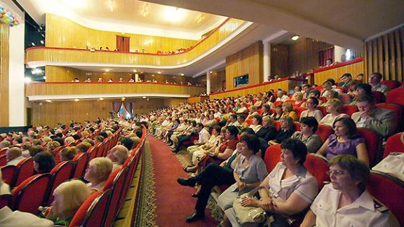 Изучать предметы по «Школьному абонементу» могут школьники Ставрополья