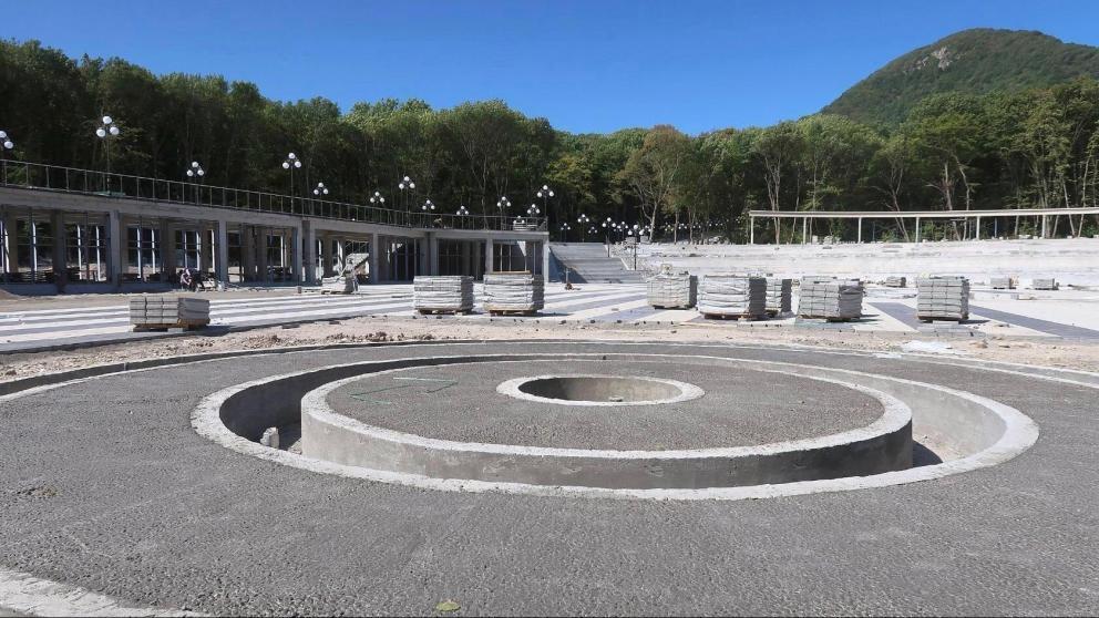 Фонтан-часы украсит новую Fe-площадь в Железноводске