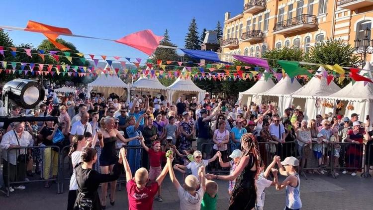 В Кисловодске впервые состоится чемпионат по игре «камень ножницы бумага»