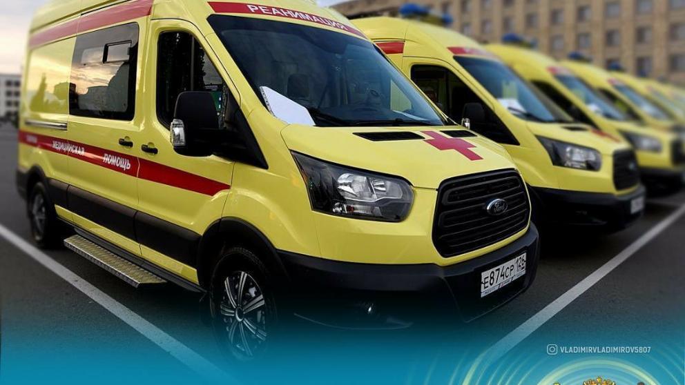 Владимир Владимиров поздравил работников скорой помощи с профессиональным праздником