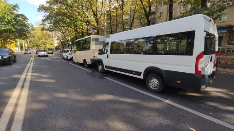 Два человека пострадали в ДТП с маршрутками в Ставрополе