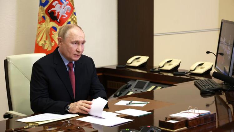 Владимир Путин обсудил с Правительством РФ развитие пунктов пропуска через границу