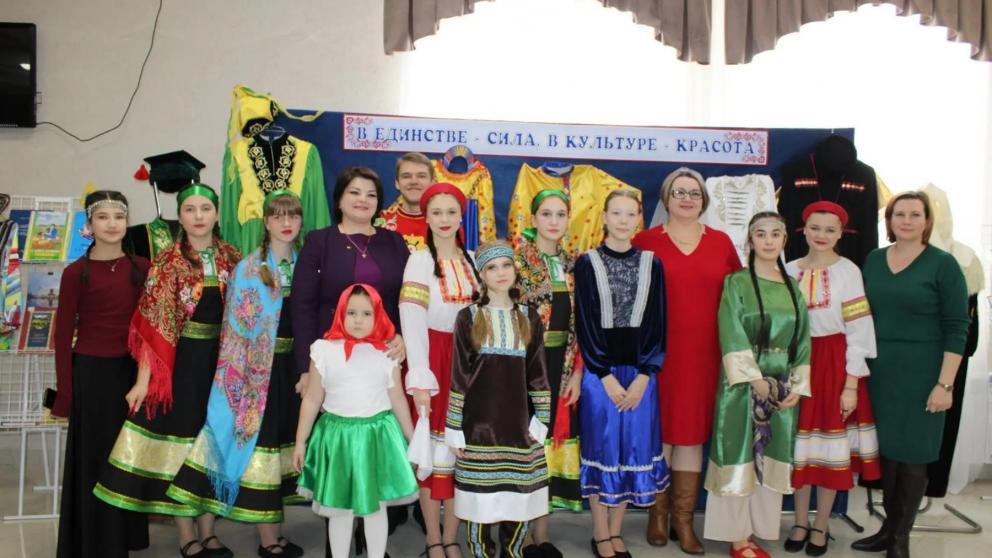 В Апанасенковском округе открыли Год единства народов России фестивалем