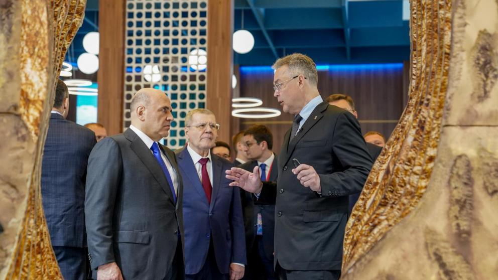 Председатель Правительства РФ принял участие в КИФ-2025