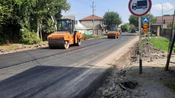 В станице Ессентукской на Ставрополье разровняли дороги на двух улицах